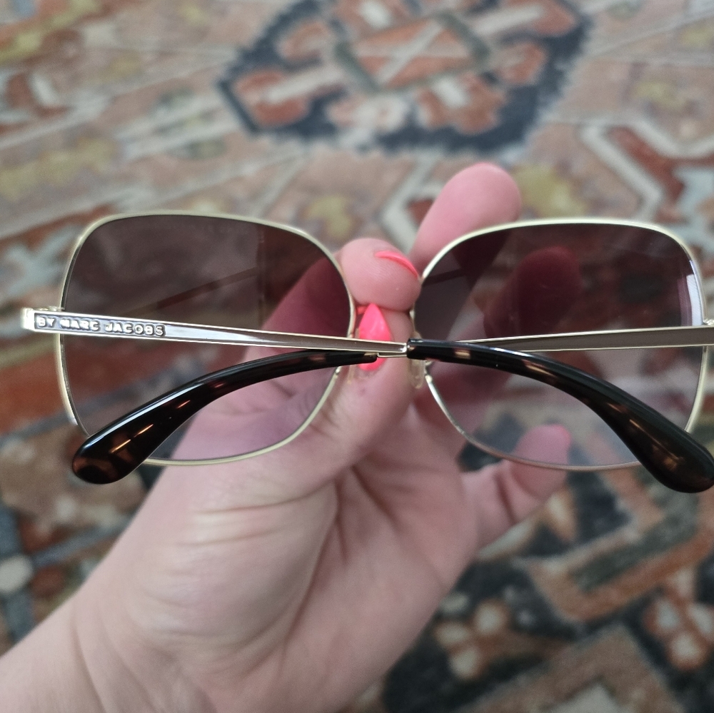 Marc by Marc Jacob's New Sunglasses - Picture 4 of 8